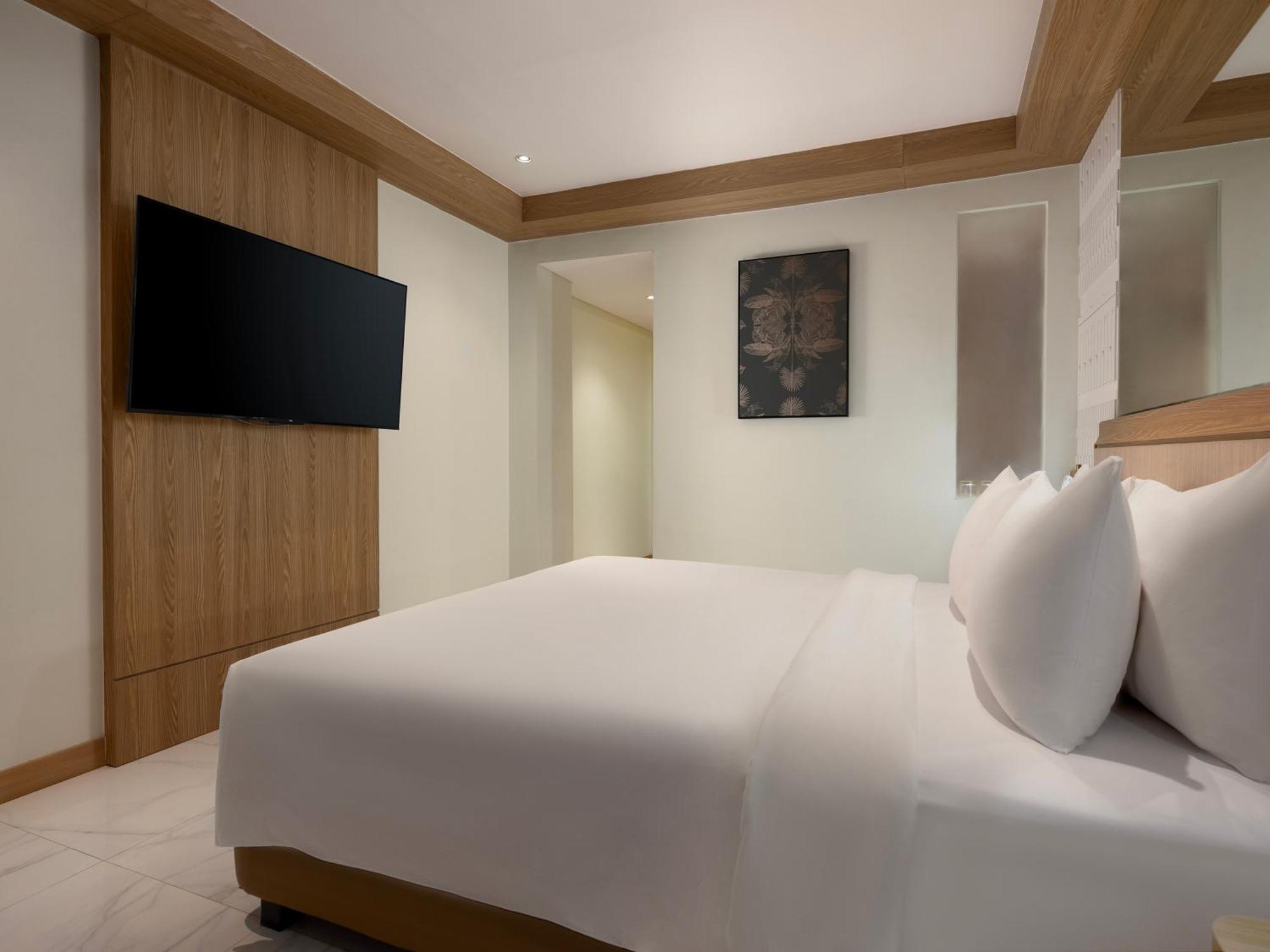 Hotel Golden Hill By Golden Tulip à Tlekung Extérieur photo